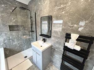 Photo 7- click for photo gallery